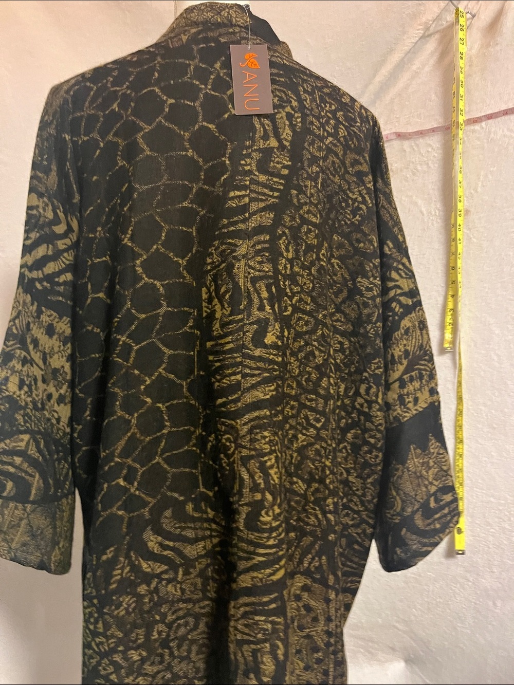 Black & Gold Open-Front Draped Kimono Jacket - Picture 6 of 10